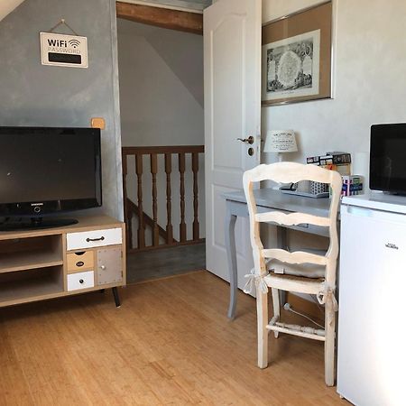 Chambre Double Avec Sdb Privee Au Milieu Des Champs Apartment Teloché Екстериор снимка
