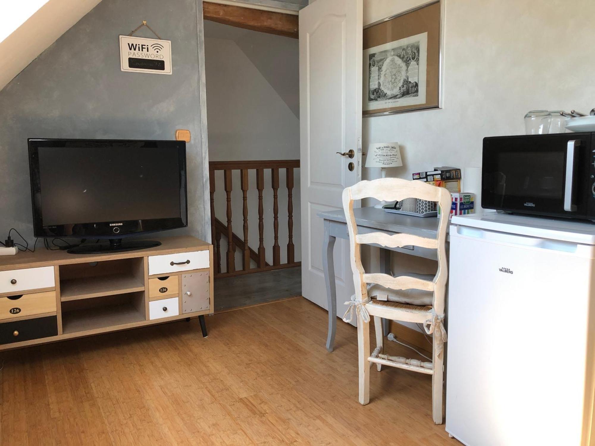 Chambre Double Avec Sdb Privee Au Milieu Des Champs Apartment Teloché Екстериор снимка